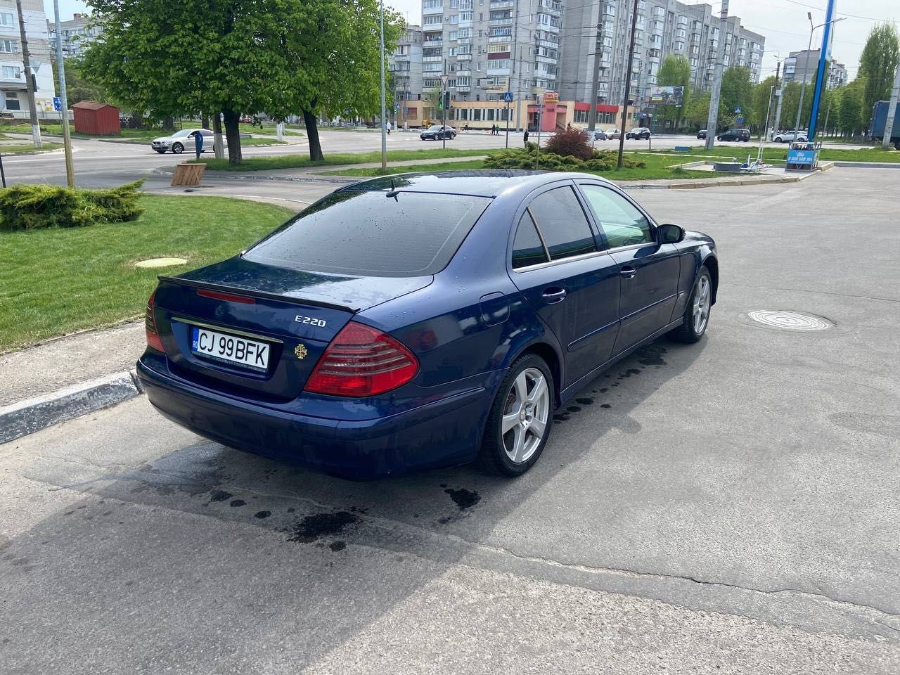 Mercedes Benz w211,2.2 дизель автомат