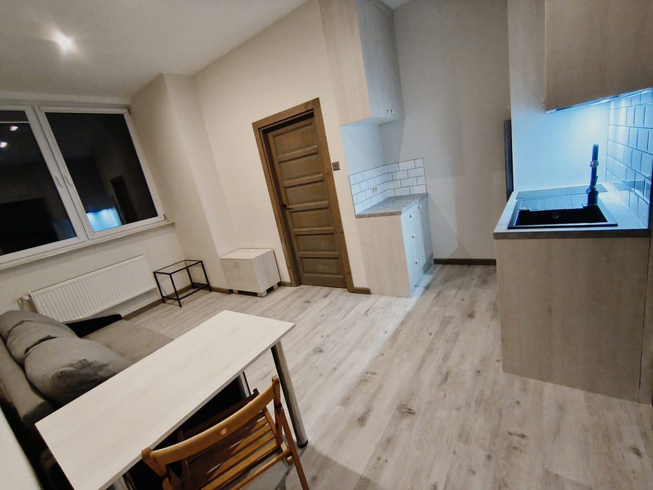 mieszkanie w centrum, 2700 miesięcznie z rachunkami,