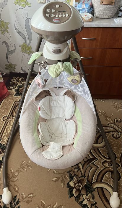 Колиска-гойдалка Fisher Price