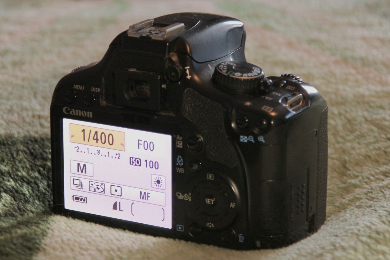 Aparat Canon EOS 450D