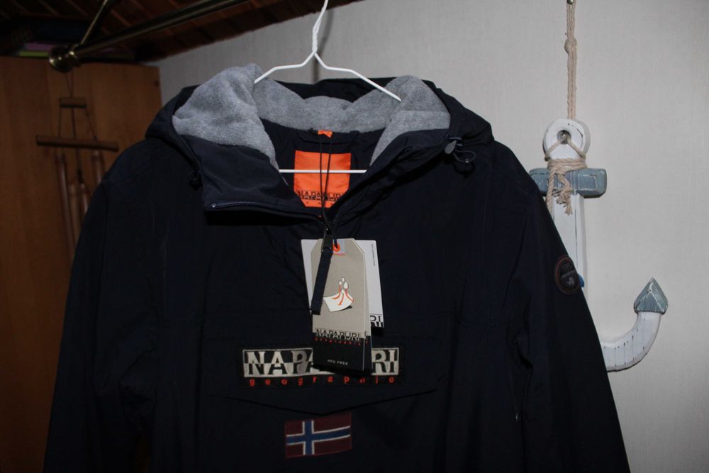 Анорак, куртка, Napapijri, Италия, р XL, на 50, новая, скидка