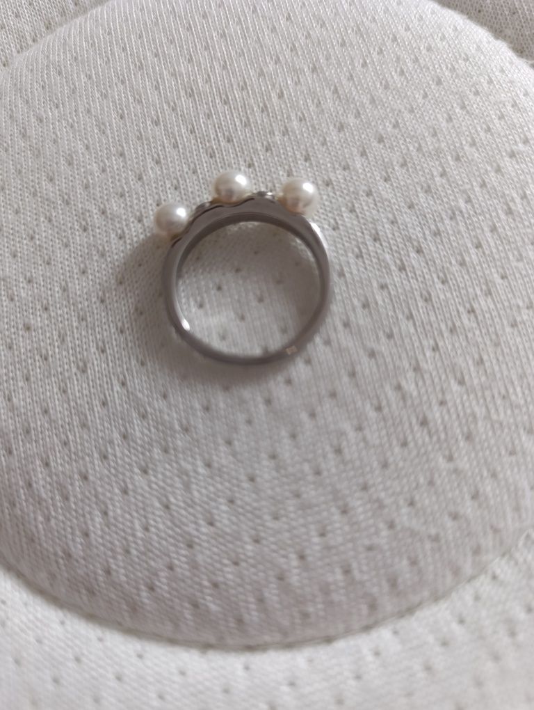 Anel one com pérolas