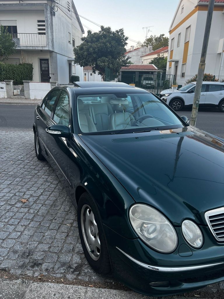 Mercedes W211 E280CDI Avantgard 
3.0 V6 CDI
Carro em mui