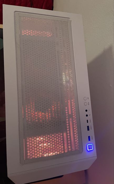 Deskotp Gamer | RTX 4060 Ti + Ryzem 7 5700X3D + 16GB Ram + SSD 1TB