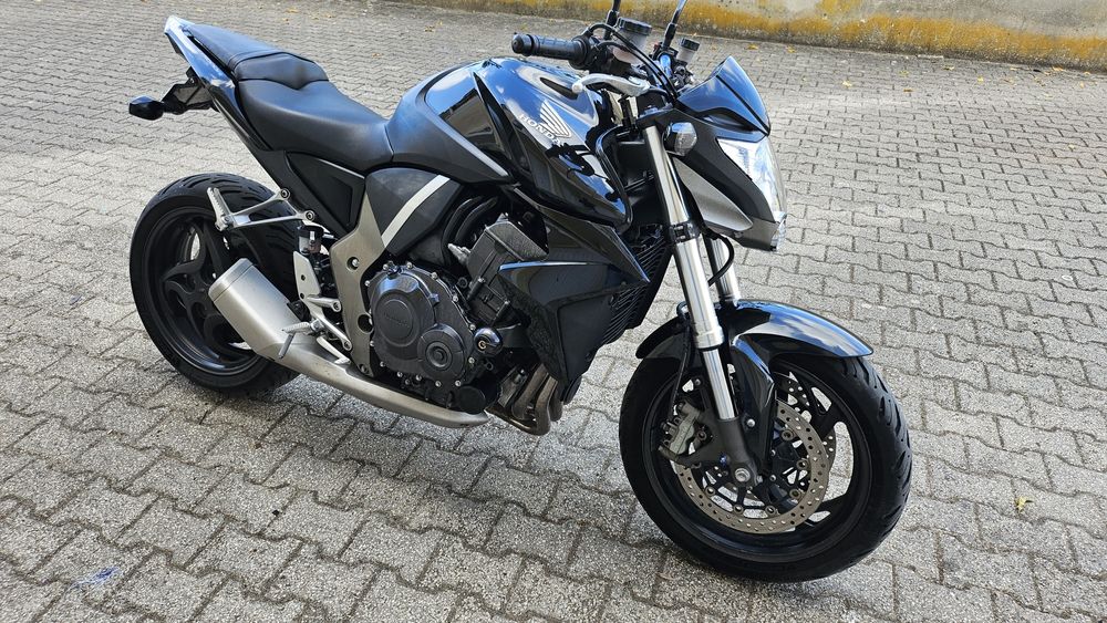 Honda cb 1000R impecável