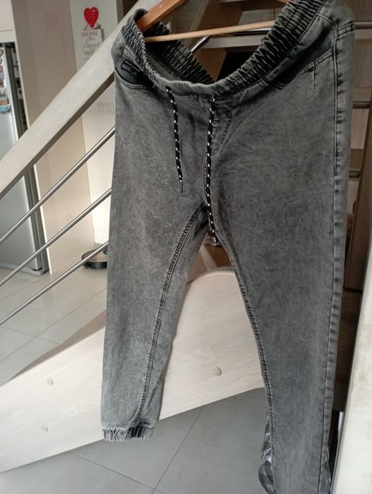 Jeansy czarne Joggery czarne House Denim 32/34 stan bdb