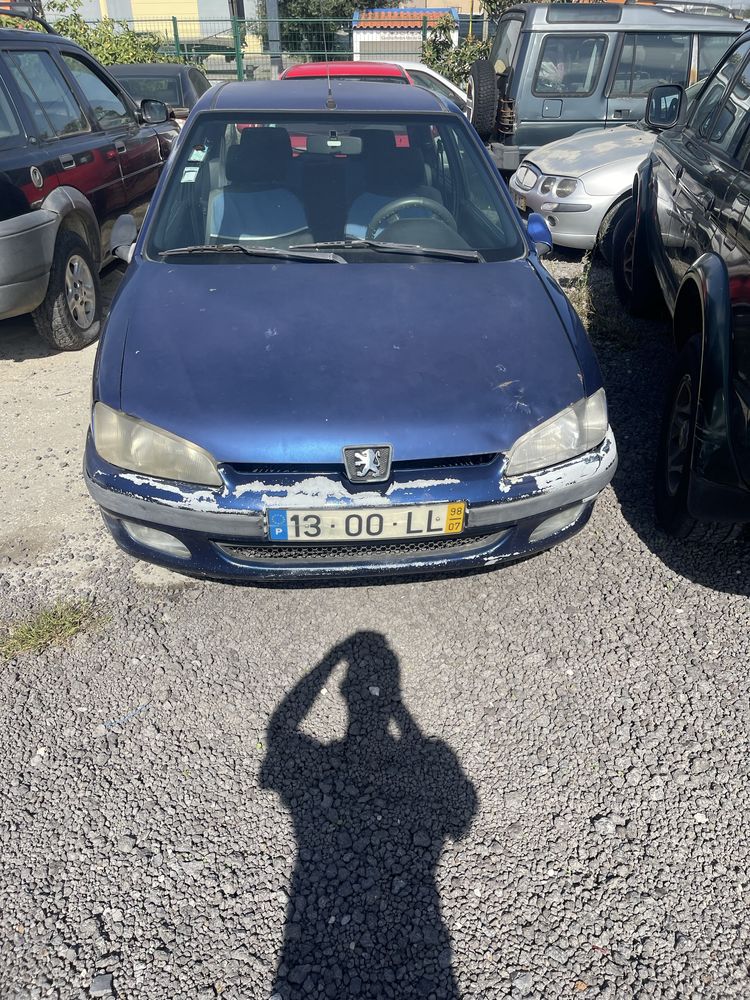 Vendo peugeot 106 para peças