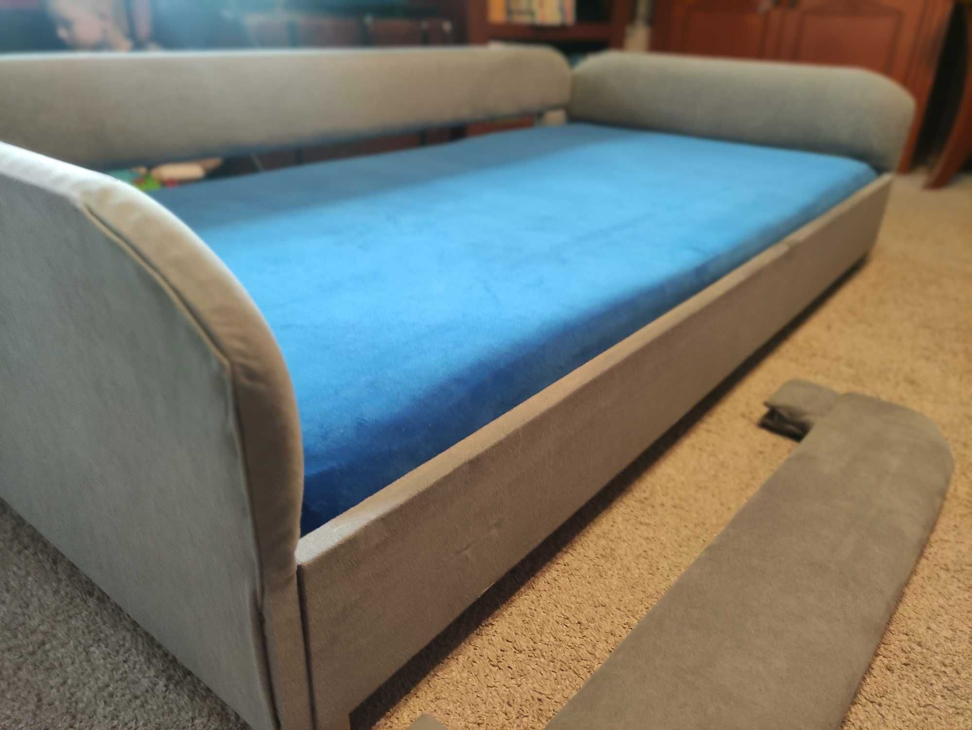 Szare łóżko tapicerowane BabyComfort 160x80 +materac termoelastyczny