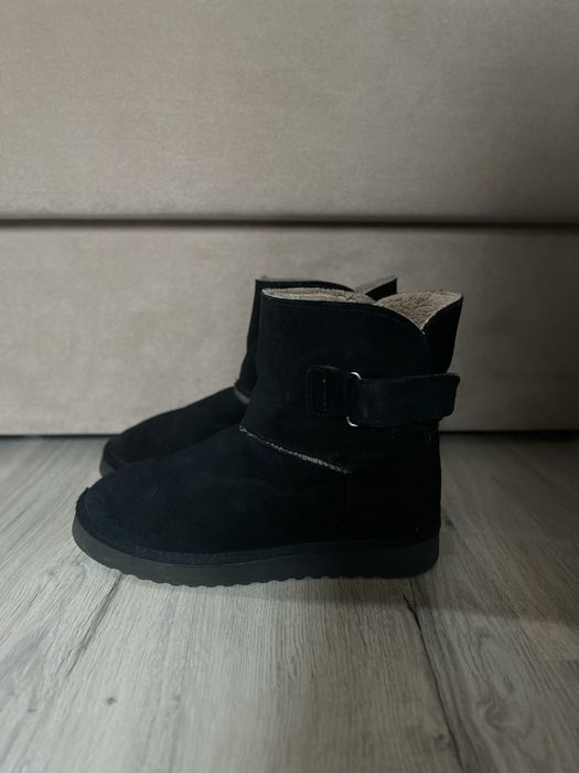 Взуття для дівчинки замша