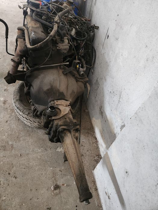 Motor completo ford transit 2.5 D
Tem duas baterias, fez revisão há di