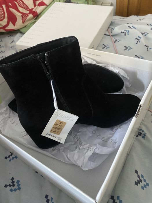 Напівчобітки замшеві Geox 39розміру