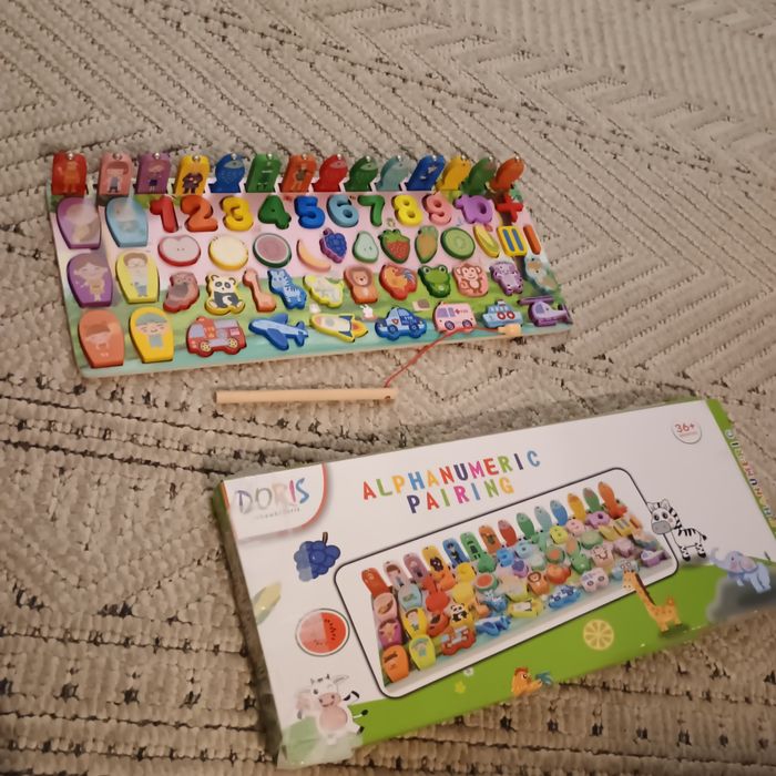 Drewniana tablica edukacyjna Montessori