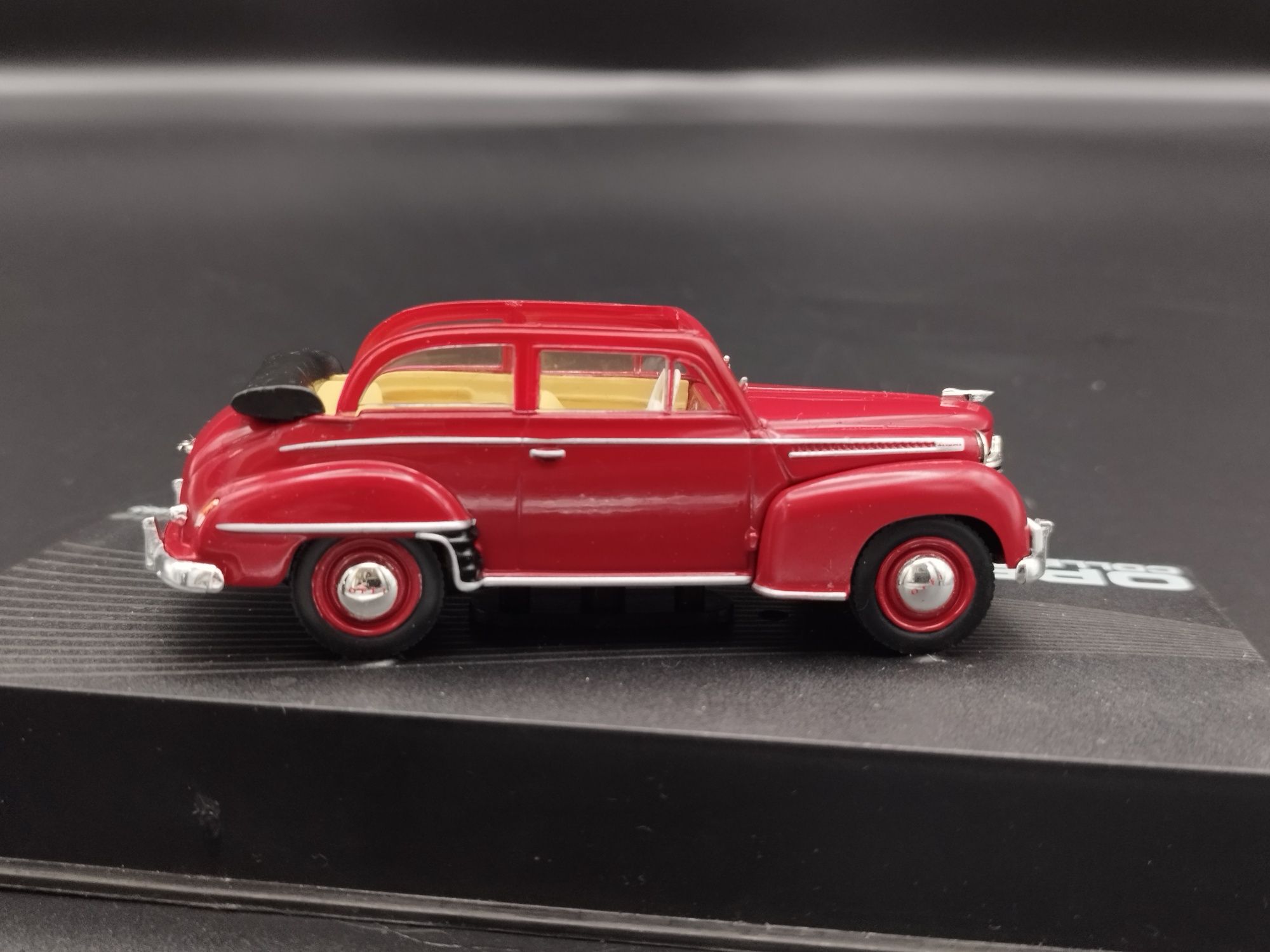 1:43 Opel Collection 1951-53 Opel Olympia Cabrio-Limousine model