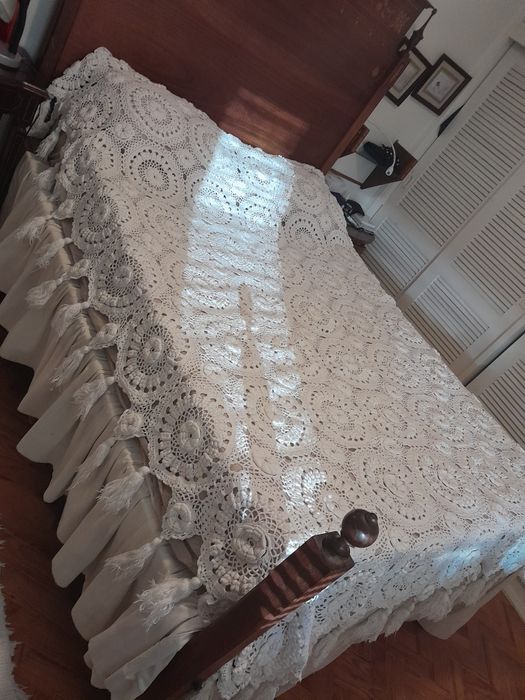 Colcha de Cama Casal Bordado à mão