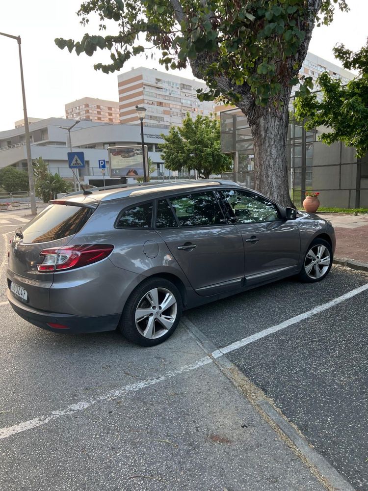 Renault Megane Sports Tourer 1.5 DIESEL 2012