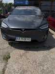 Оренда Tesla model X без застави