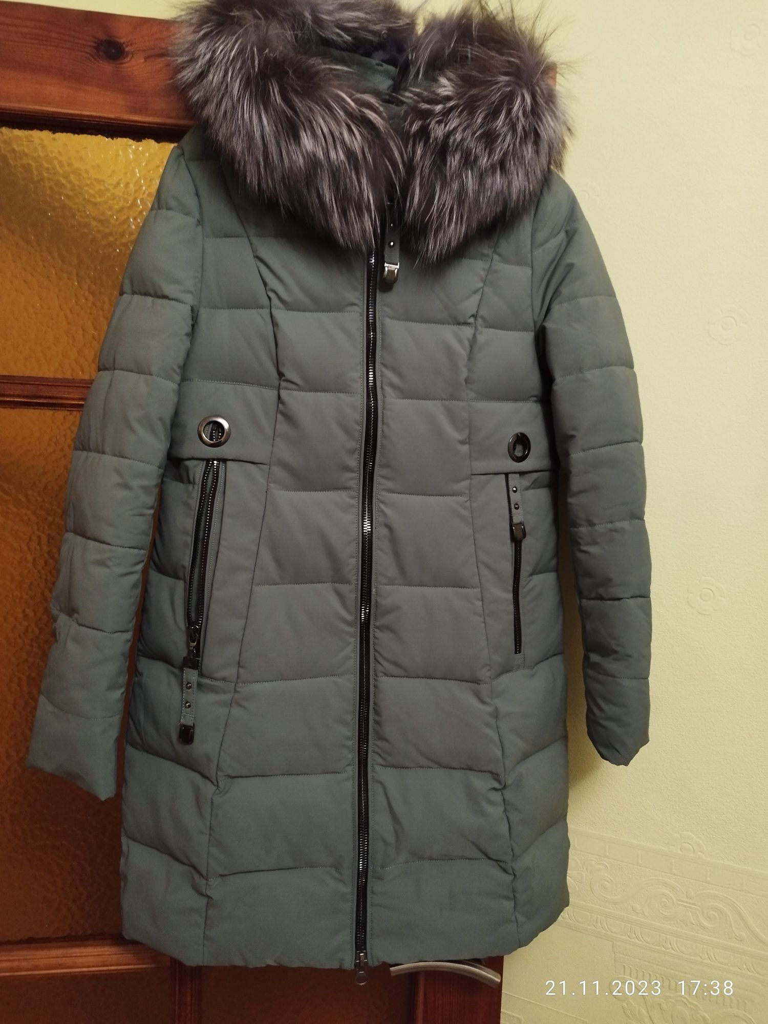 Курточка зимова з натуральним хутром