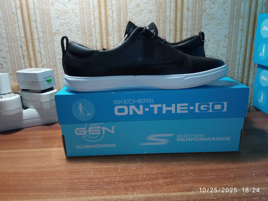 Нові Шкіряні Кросівки Skechers Go Vulc 2 Snazzy On Тhe Go 8,5/39 з США