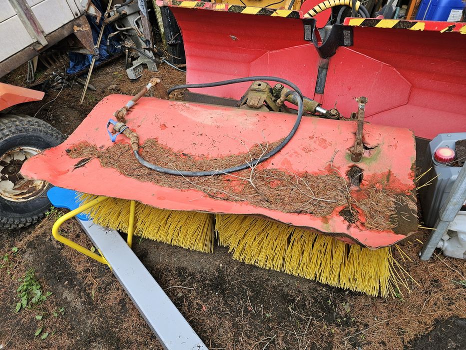 Zamiatarka miotła obmiatarka do sniegu traktor tuz trójka wom