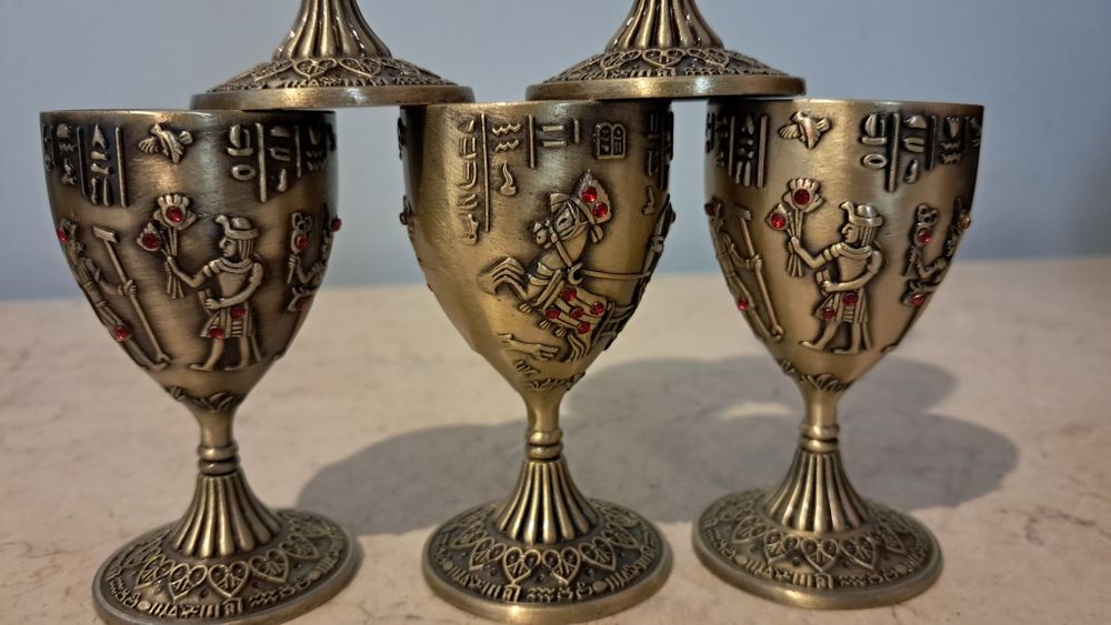 6 nowych kieliszków z Egiptu. Ze stali nierdzewnej.