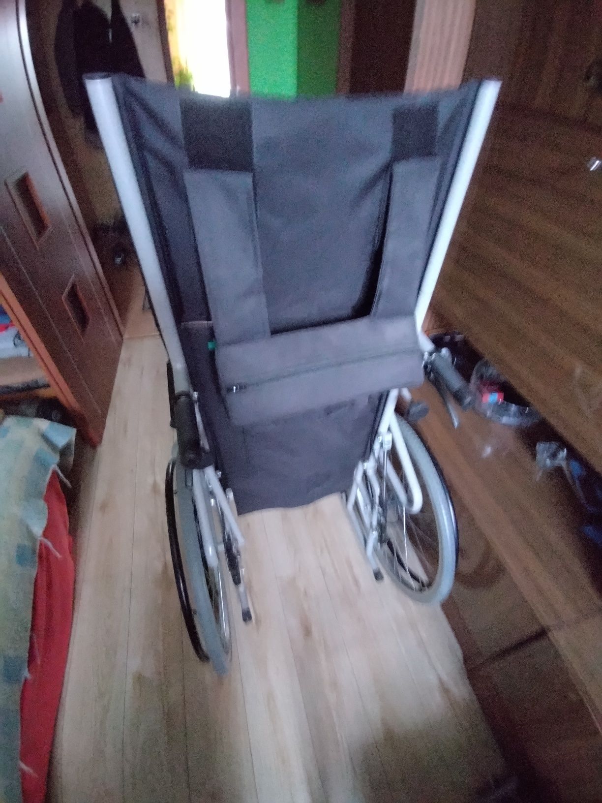 Wózek inwalidzki nowy