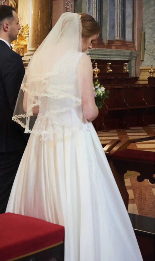 Suknia ślubna ivory satyna