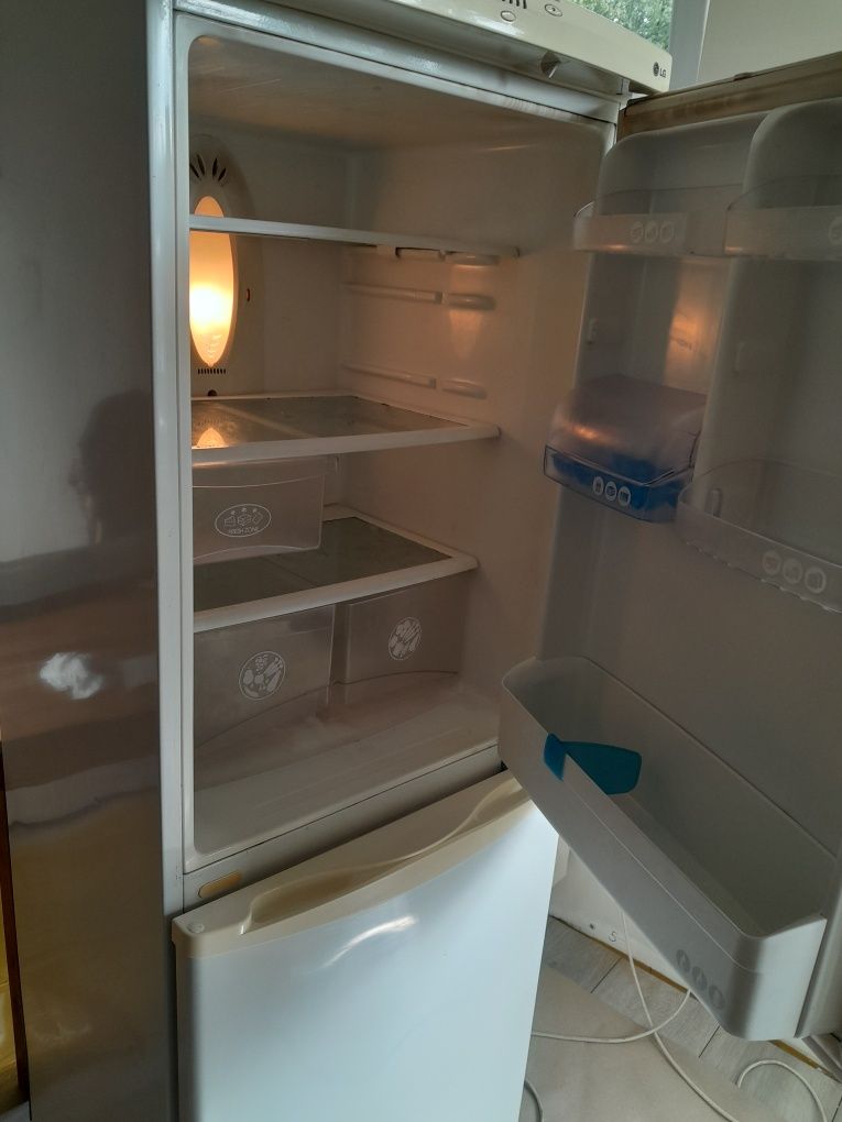 Lodówka LG no frost
