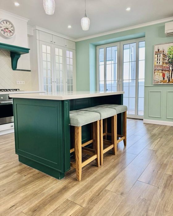 ПРОДАЖ 3 кімнатної квартири з видом на озеро