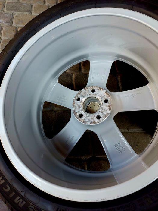 Диски Audi 8r0601025CJ