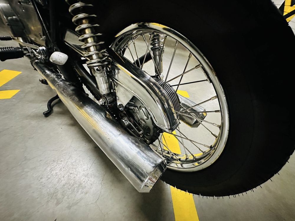 Motocykl Yamaha XS 400