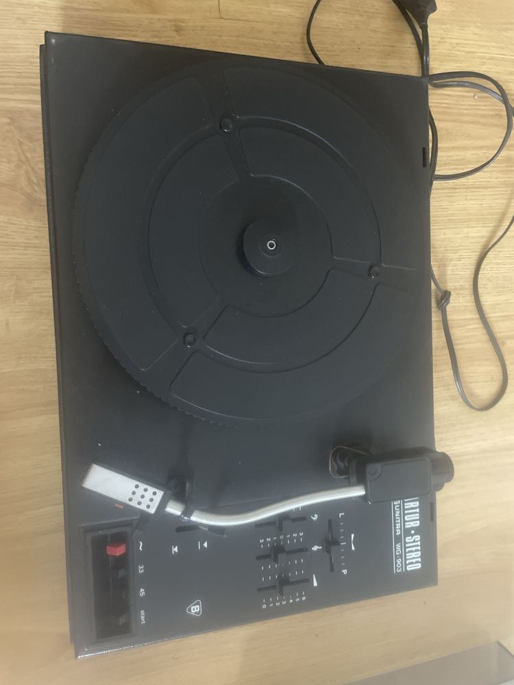 Gramofon Artur Unitra WG-903