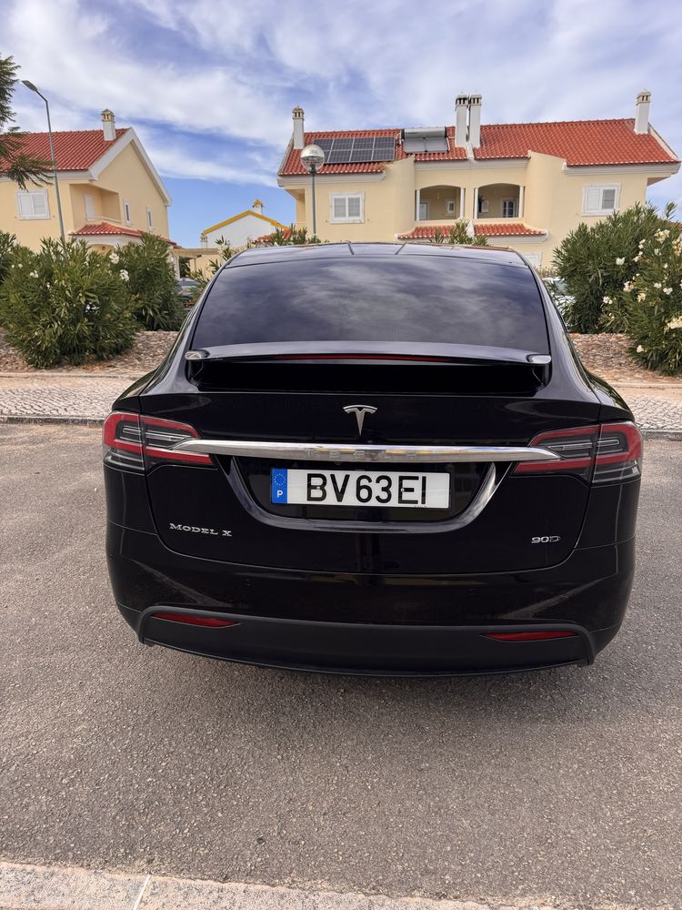 Tesla X90  2017, 140000 km