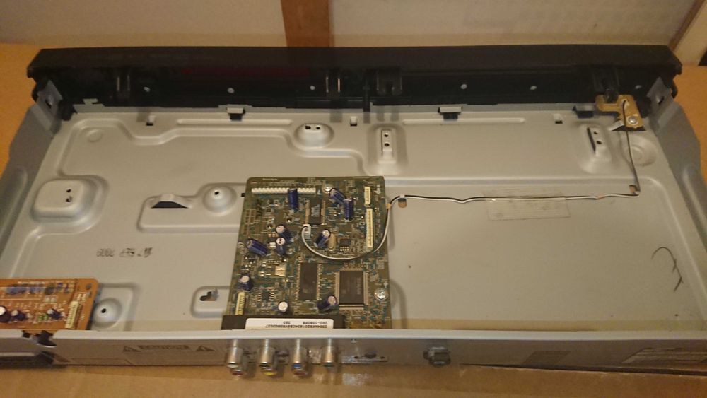 Odtwarzacz DVD Samsung DVD-1080PR na części