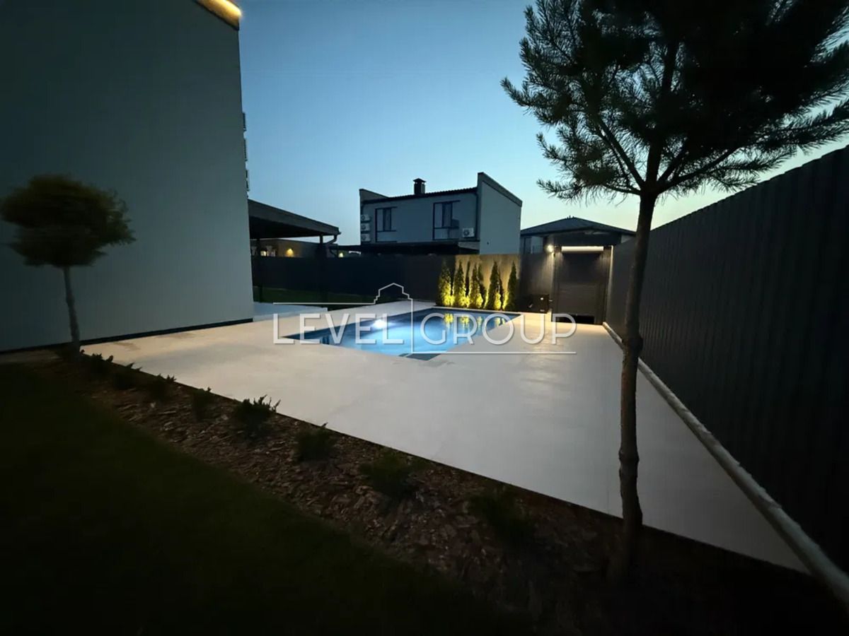Продам будинок с Басейном 6км метро Славутич Osocor Residence