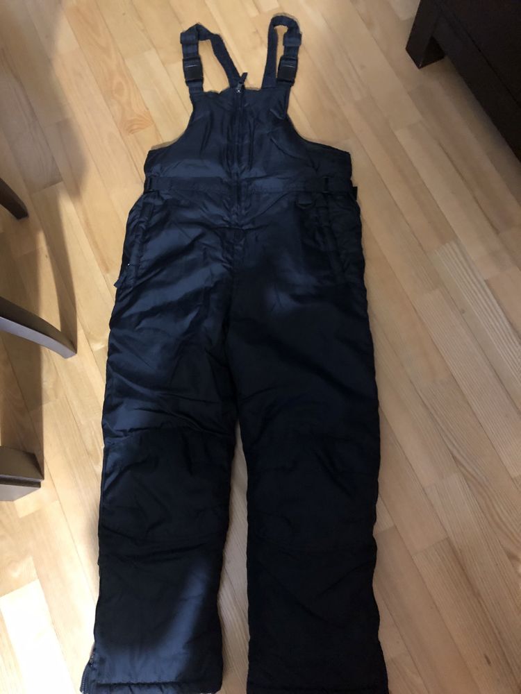 Spodnie narciarskie, czarne rozmiar 8-10 lat