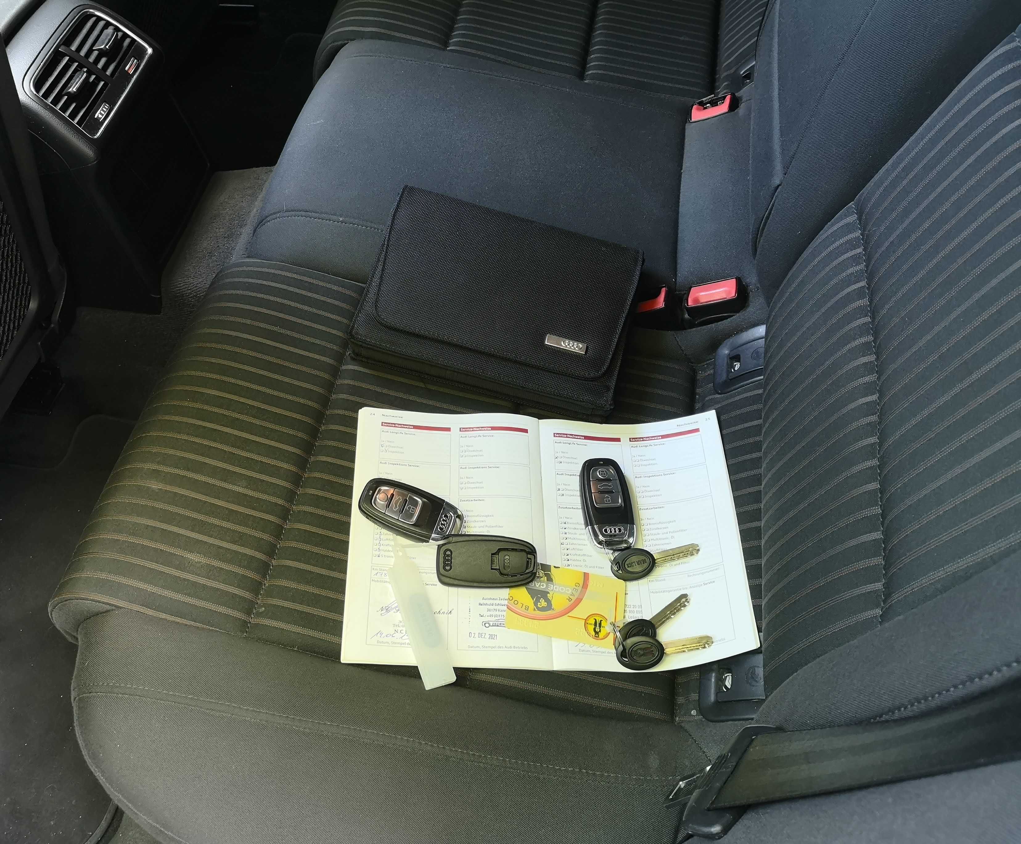 Audi A4B8 Lift mod.2013,Panorama,Radar/Akt.tempo,Navi3G+,Xenon/led,DPF
