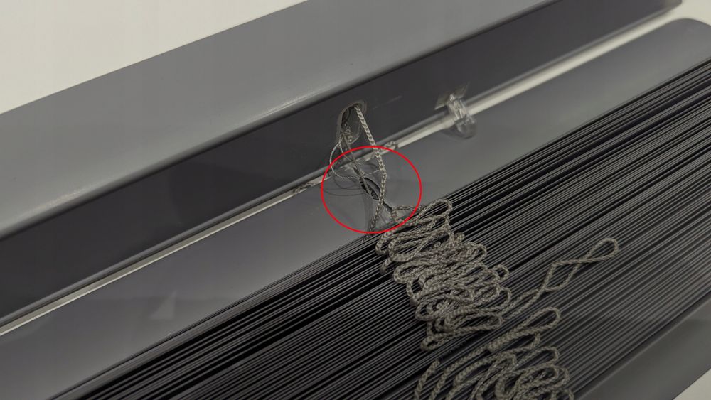 Szara Roleta Żaluzjowa Winylowa, Zmiękczająca Światło, 183X107Cm