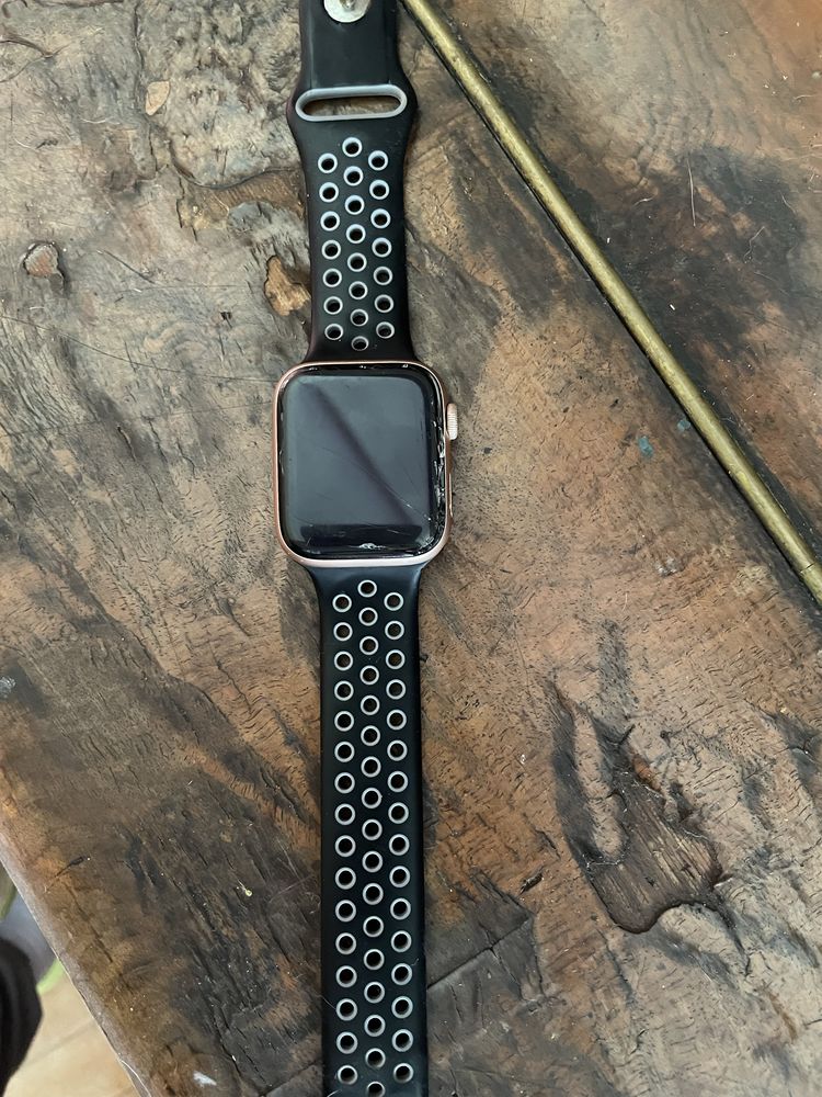 Часы apple watch 4 44mm