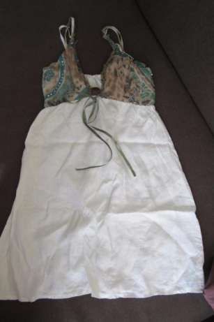 Льняной Сарафан белый с зеленым