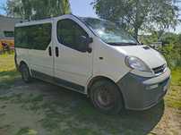 Opel Vivaro 9 osobowy 1.9 diesel, nowe hamulce rozrząd i Olej