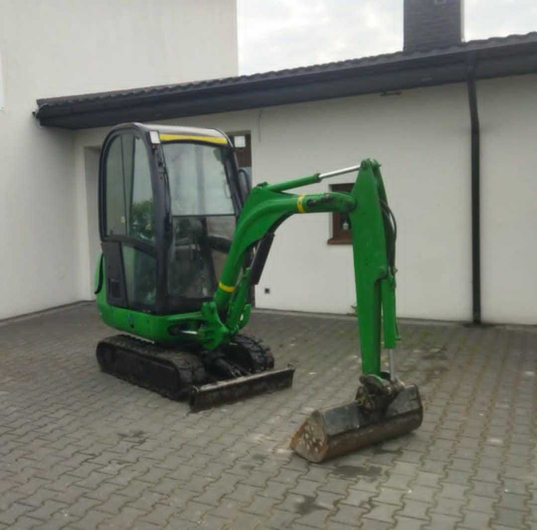 Sprzedam minikoparkę JCB 8016