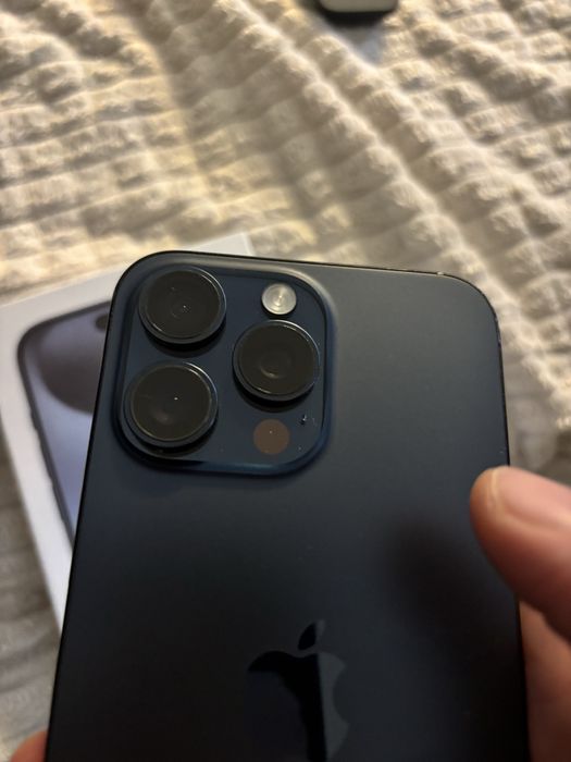 Iphone 15 pro max Blue 1TB