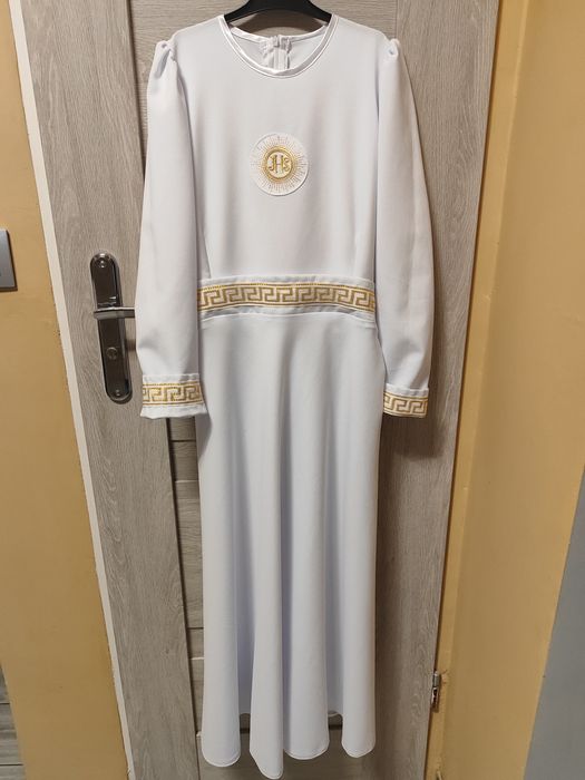 Sukienka komunijna dla dziewczynki.