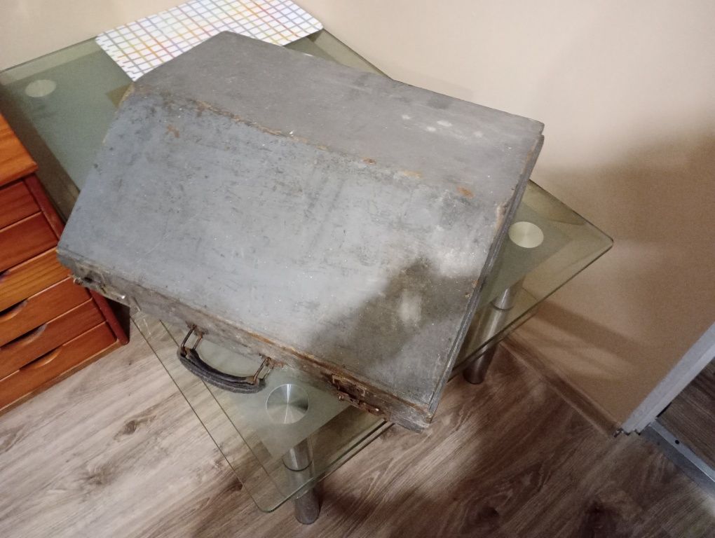 Sprzedam stary futerał na akordeon