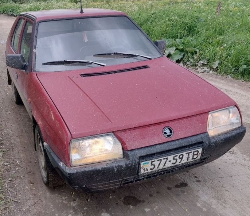Продам шкода фаворит