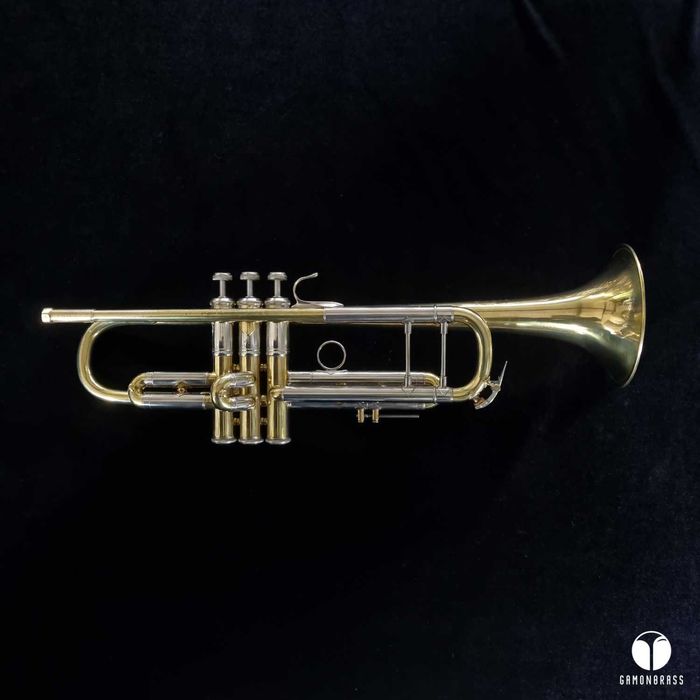 Trąbka Vincent Bach Stradivarius 37 Corporation futerał gamonbrass