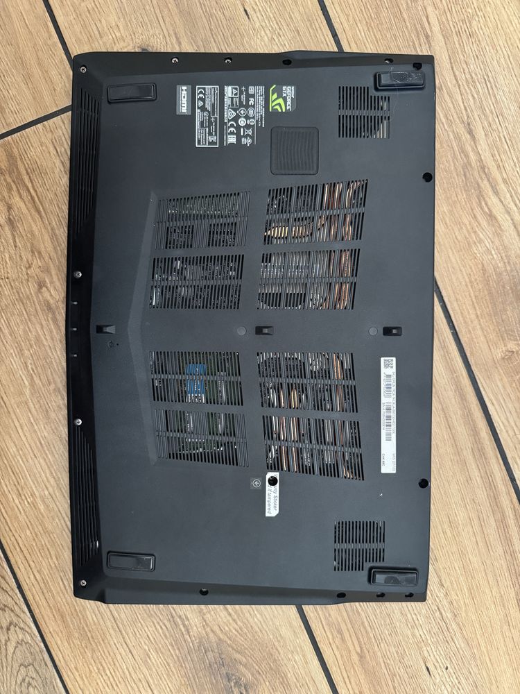 MSI GP62M 7RDX World of the tanks edition