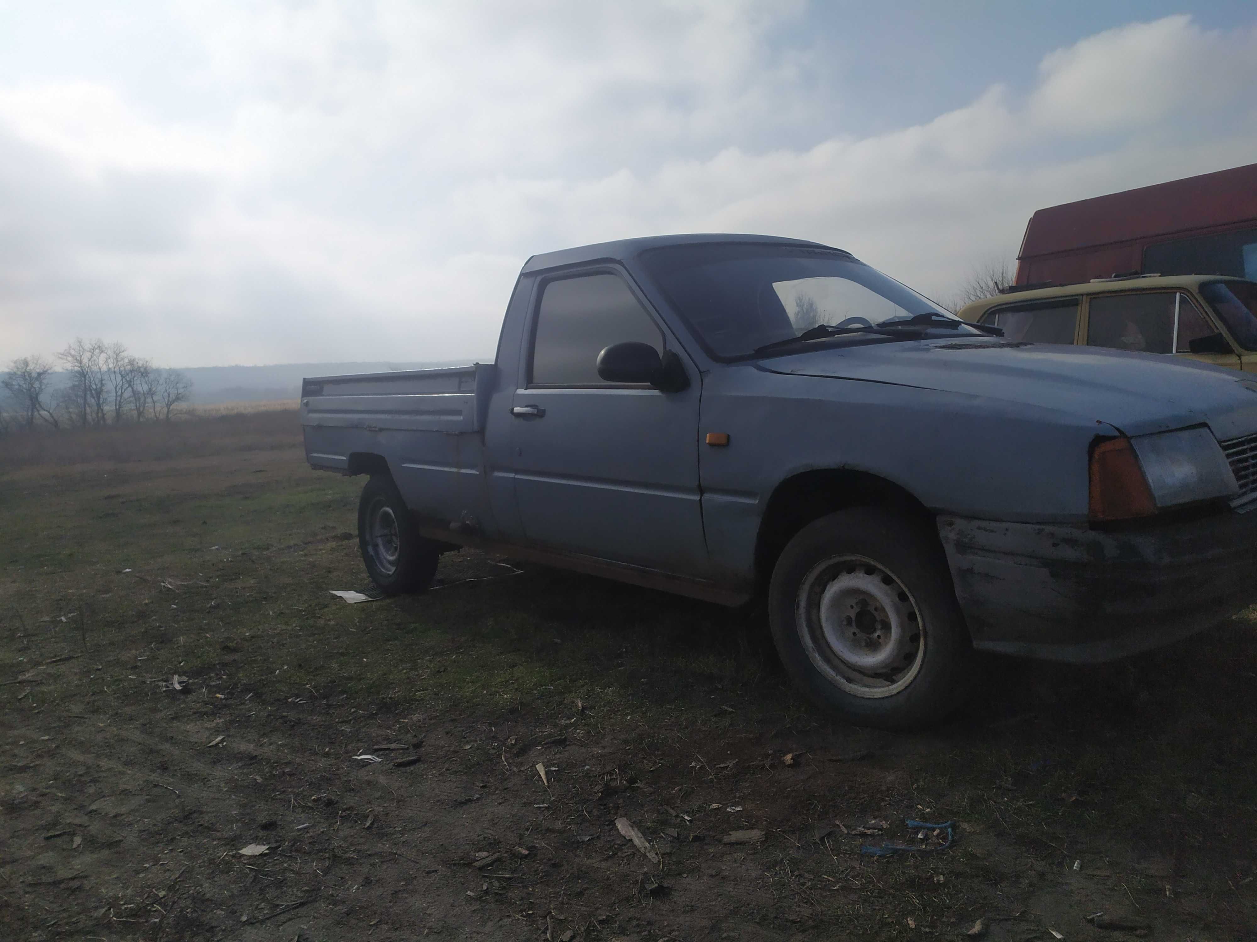 Продам авто для роботи Иж ода 2717