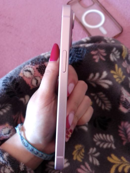 iPhone 15 em muito bom estado