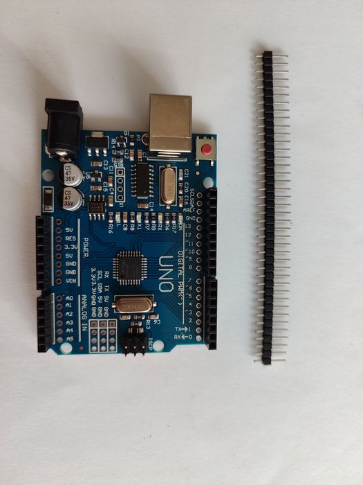 Arduino Uno R3 (ATmega328P + CH340G)